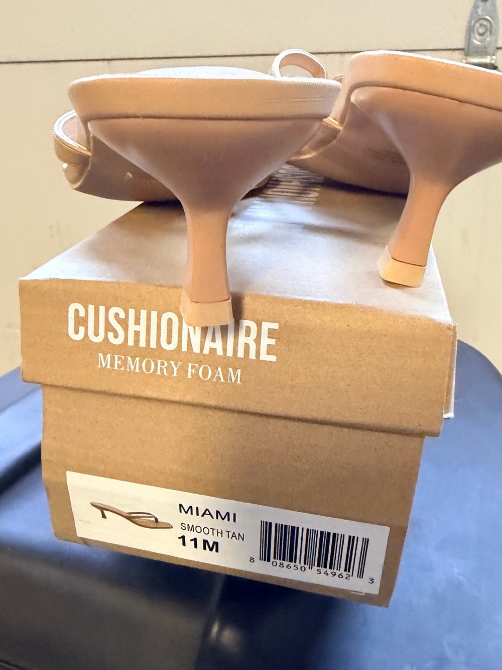 Cushionaire Miami Smooth Tan Kitten-Heel Slide